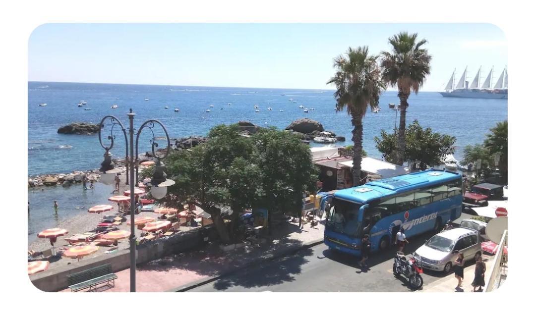 Lucia & Giovanni Giardini Naxos Exterior photo